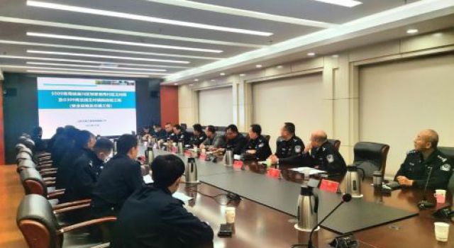 淄博市交警支隊組織經十路東延“三同時”討論會